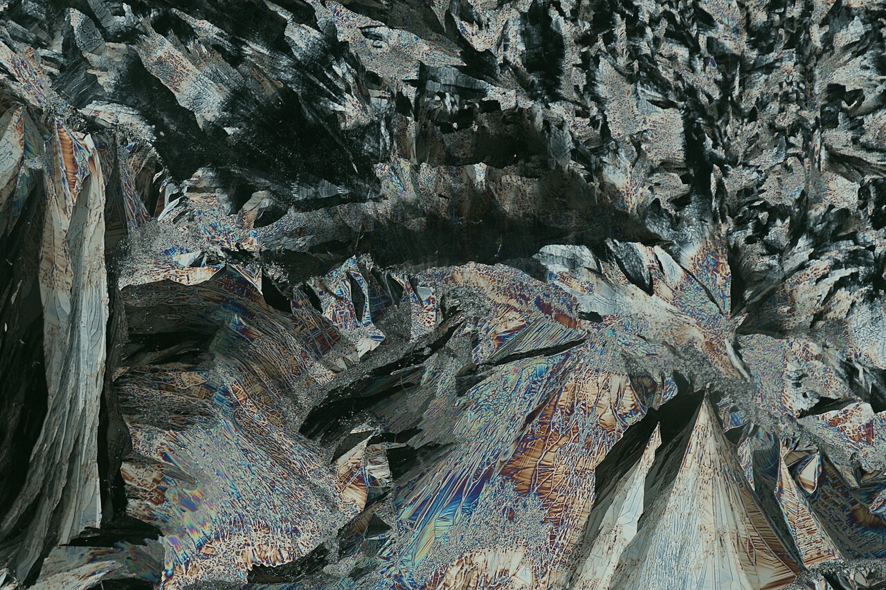 Cristales de sulfato de magnesio, conocido como sal de Epsom